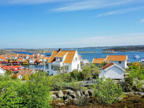 3 person holiday home in Gullholmen